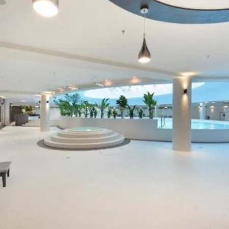 Appartamento Hanza Tower With Bathtub 15th To 26th Floor & Pool Jacusi Stettino