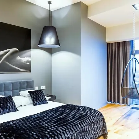 Appartamento Hanza Tower With Bathtub 15th To 26th Floor & Pool Jacusi