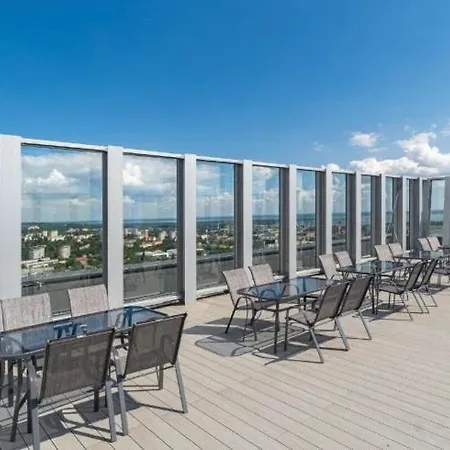 Appartamento Hanza Tower With Bathtub 15th To 26th Floor & Pool Jacusi